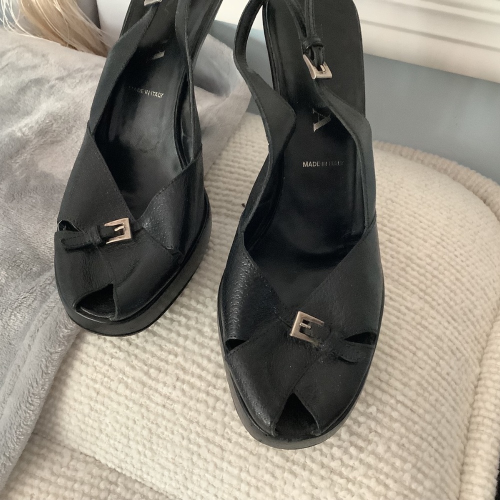 Shoes - Picture 4 of 7